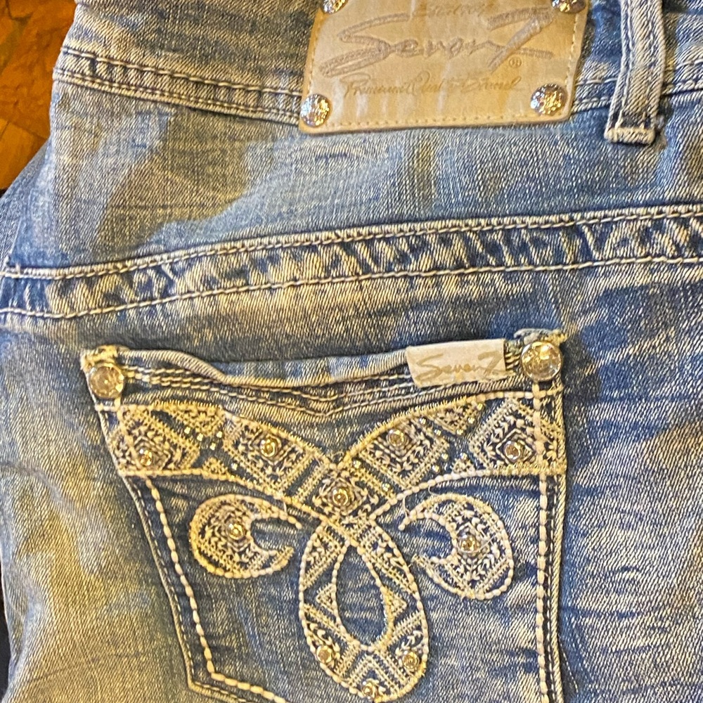 Seven brand capri jeans,womens 14, lightweight denim